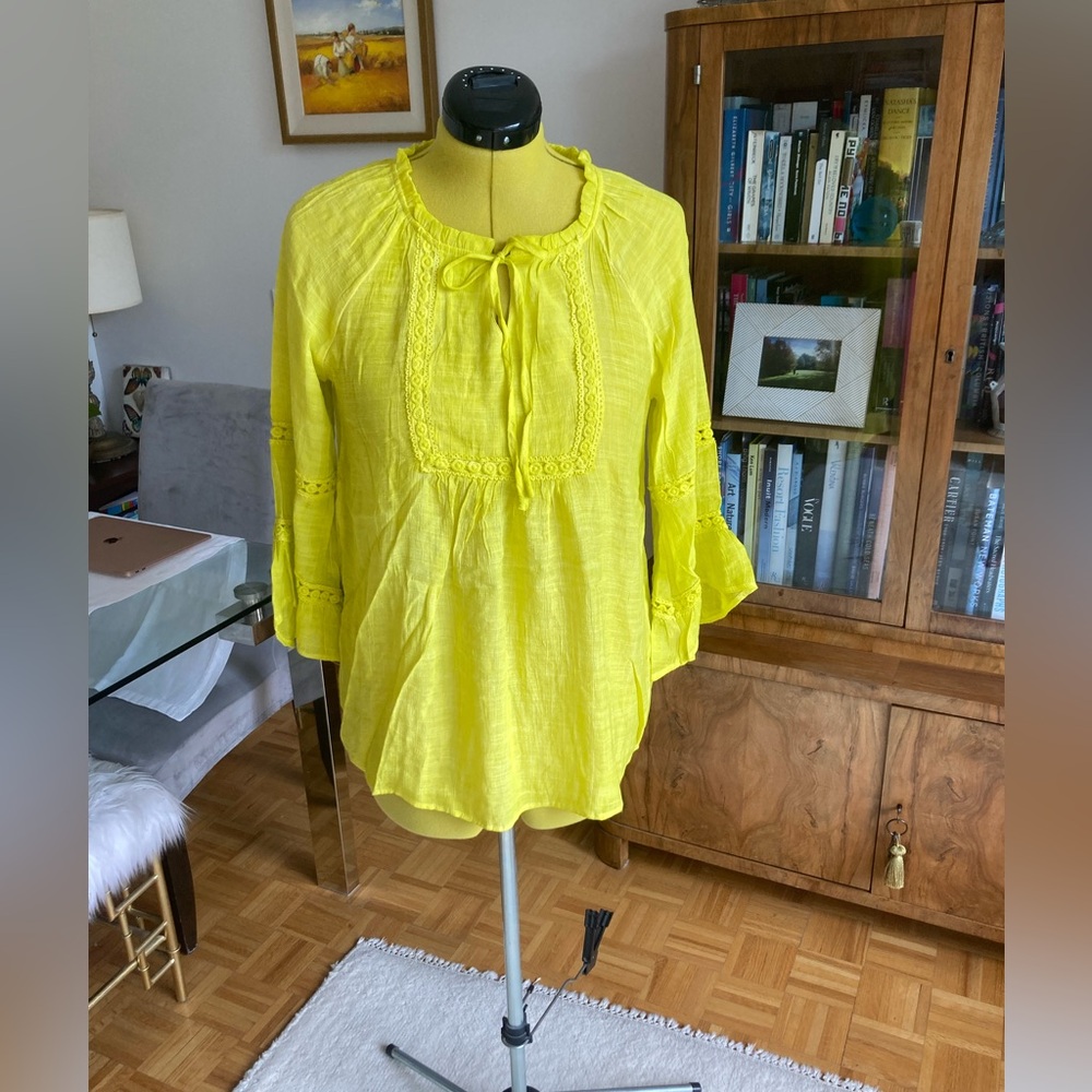 NWT Spense Bright Yellow Embroidered Tunic with Tie Front